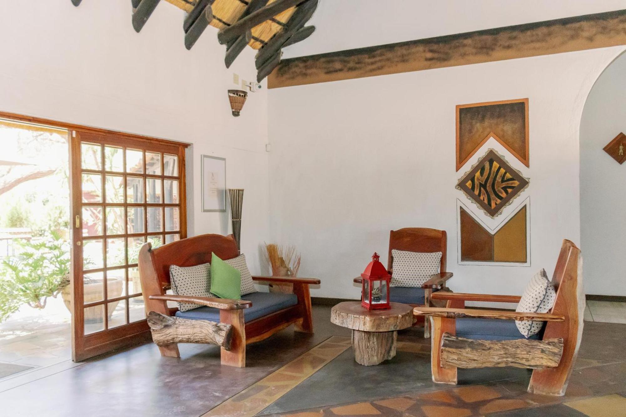 Okahandja Country Hotel Exterior foto